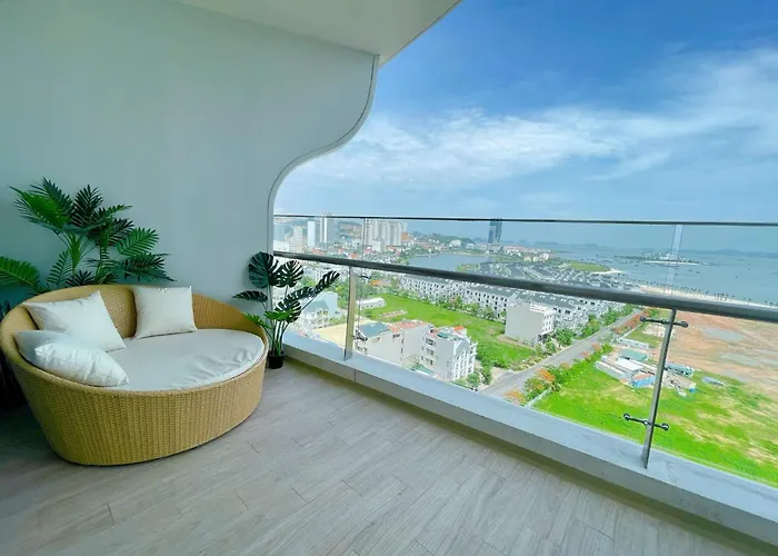 Bay View Panoramic Bay View Luxury Aparthotel